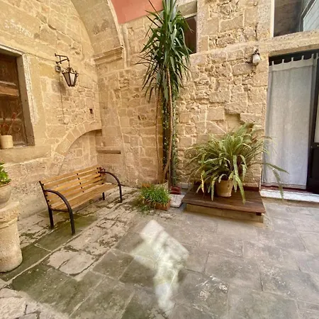 Antica Apartman *